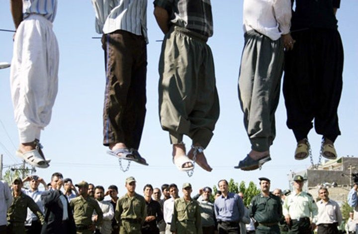 Iranian regime hangs 18 people over the weekend