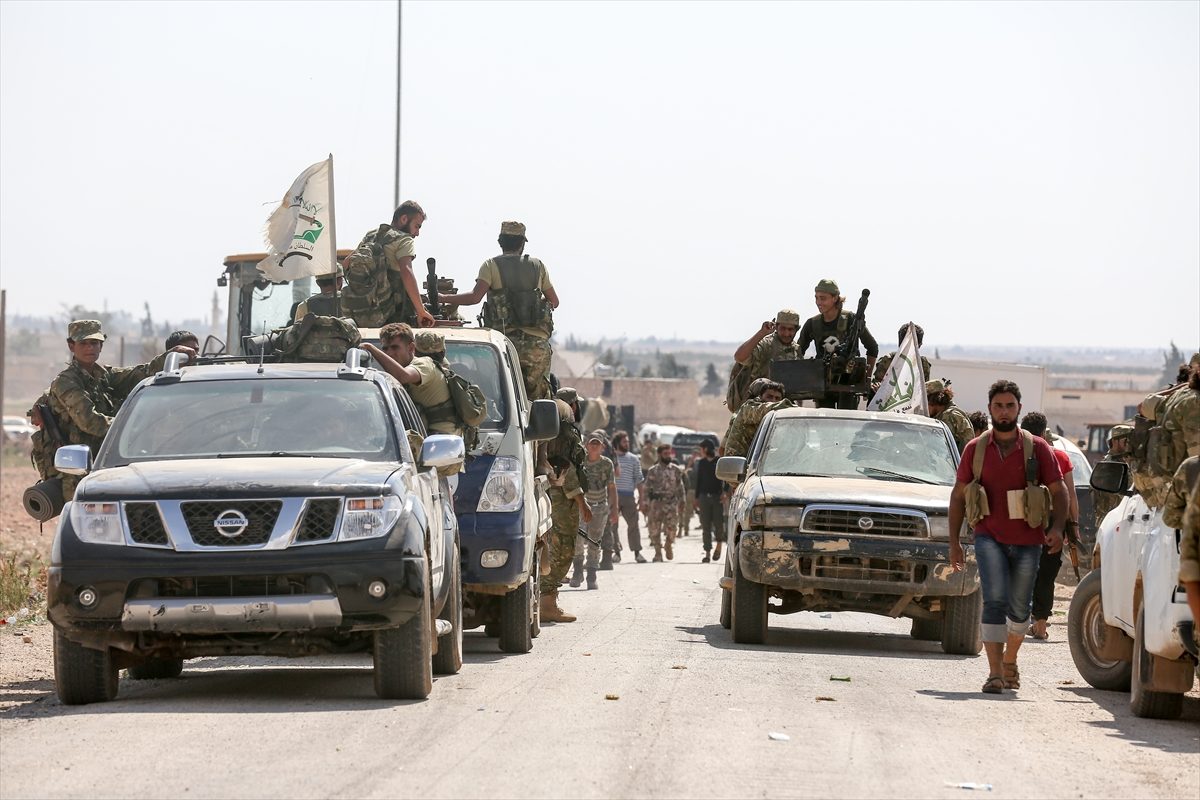 Syrian Crisis: Turkish army enters a new front, Rebels continue to advance and fight ISIS