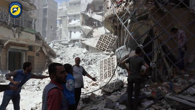 Syrian Crisis: Intensive airstrikes pound Aleppo, fires spread in the city